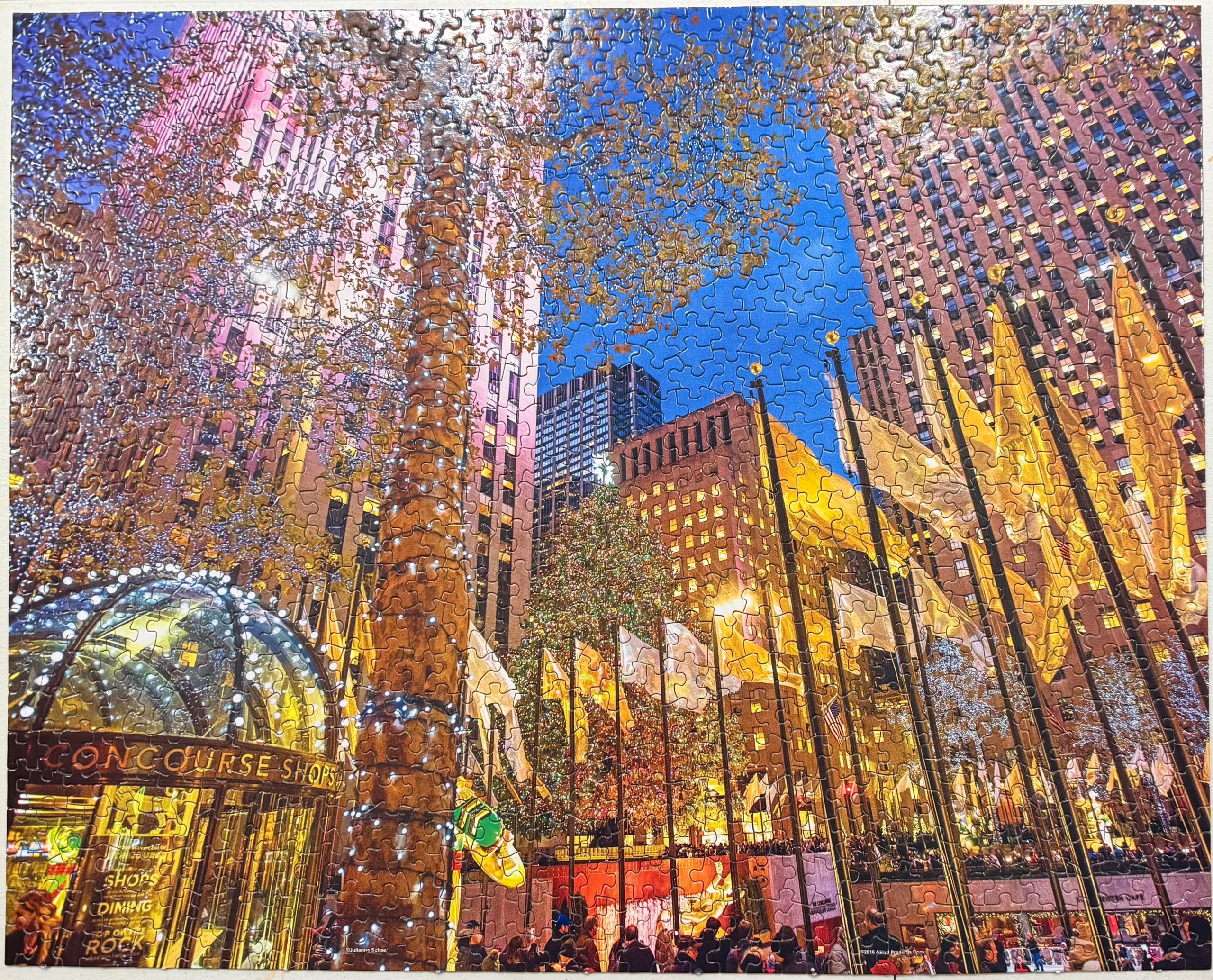 Rockefeller Center – 1000 Piece Puzzle